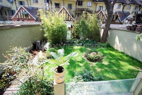 Old Lane House on Nanjing W. Road 5bedroom 230sqm ¥55,000 SH005300