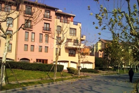 Shanghai Racquet Club 上海网球俱乐部公寓