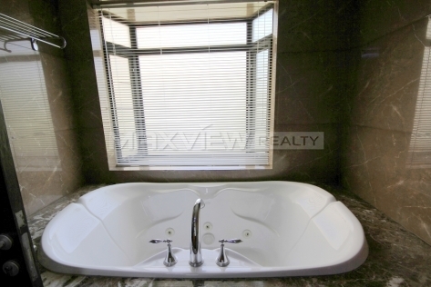 Hongqiao Golf Villa   |   虹桥高尔夫别墅 4bedroom 455sqm ¥46,000 CNV00210