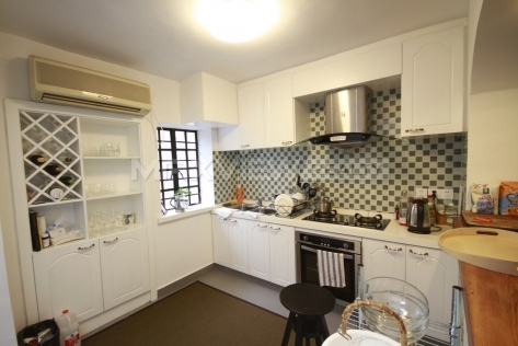 Old Lane House on Wulumuqi M. Road 3bedroom 150sqm ¥26,000 SH009201