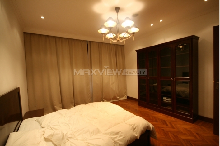 Old Lane House on Nanjing W. Road  5bedroom 350sqm ¥75,000 L00631