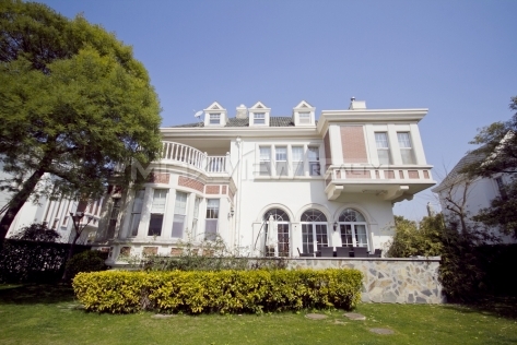 Dongjiao Villa   |   东郊花园 4bedroom 500sqm ¥50,000 PDV00089
