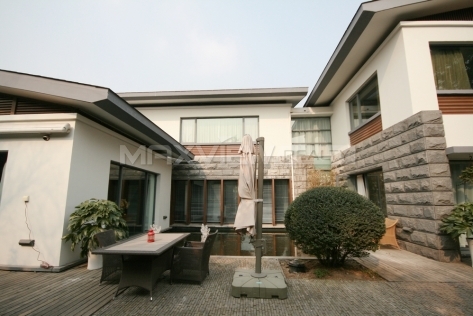Lakeside Ville   |   湖畔佳苑 4bedroom 380sqm ¥43,000 QPV00449