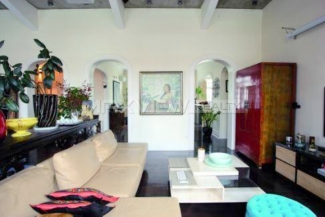 Old Lane House on Nanjing W. Road 2bedroom 215sqm ¥50,000 L00075
