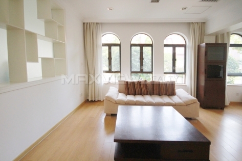 Green Valley Villa   |   绿谷别墅 4bedroom 260sqm ¥50,000 SH015100