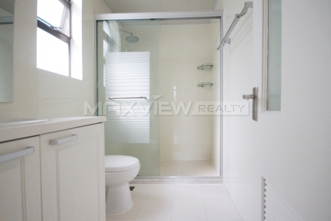 Green Valley Villa   |   绿谷别墅 4bedroom 260sqm ¥50,000 SH015100