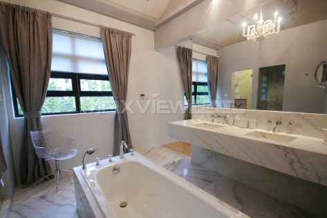Old Lane House on Yongkang Road 4bedroom 280sqm ¥48,000 L00680
