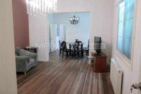 Old Lane House on Wuyuan Road  4bedroom 200sqm ¥28,800 SH016010