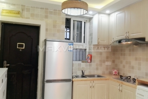 Exquisite 4br 140sqm Old Lane House on Wulumuqi M. Road 4bedroom 140sqm ¥25,500 SH016132