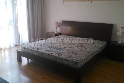 Green Valley Villa   |   绿谷别墅 4bedroom 210sqm ¥50,000 SH016261