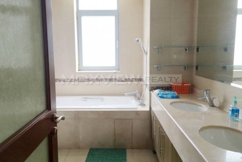Luxury Apartment for Rent in the Gubei Qiangsheng Garden 4bedroom 289sqm ¥40,000 SH006370