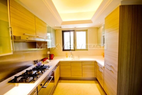Excellent Apartment in Seasons Villa Apartment 4bedroom 172sqm ¥63,000 SH012635