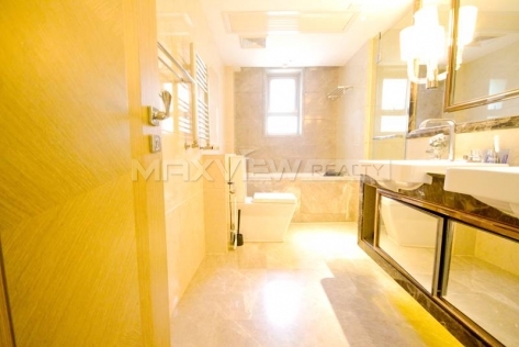 Excellent Apartment in Seasons Villa Apartment 4bedroom 172sqm ¥63,000 SH012635