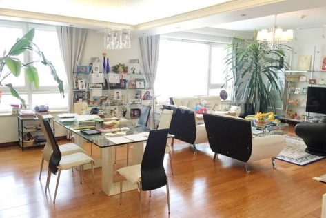 Rent a charming apartment in Skyline Mansion 3bedroom 266sqm ¥40,000 PDA06544