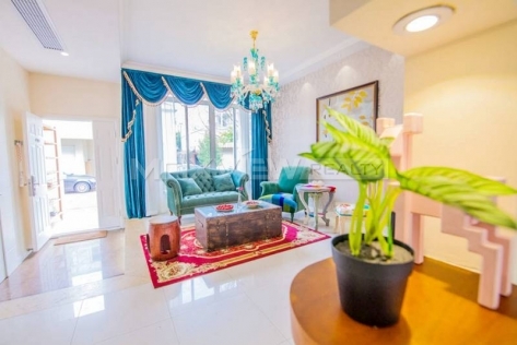 Rent a picturesque house in Cambridge Forest Newtown 5bedroom 260sqm ¥30,000 SH016552