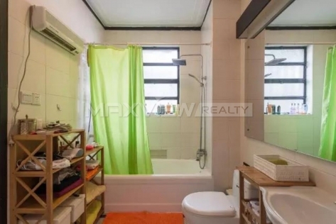 Rent a old house in Shanghai Nanjing W. Road 2bedroom 138sqm ¥28,000 L00903