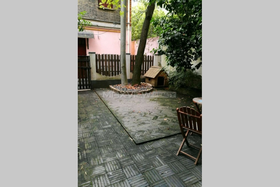 Shanghai house rent on Anxi Road 2bedroom 120sqm ¥30,000 SH016996