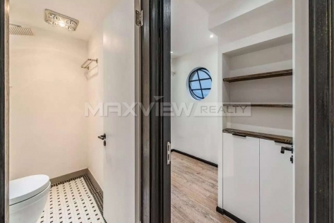 Rent a house in Shanghai on Weihai Road 2bedroom 100sqm ¥16,500 SH017018
