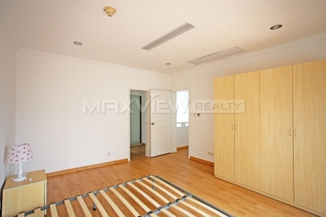 Rent a house in Shanghai at Green Valley Villa 4bedroom 205sqm ¥45,000 SH017157