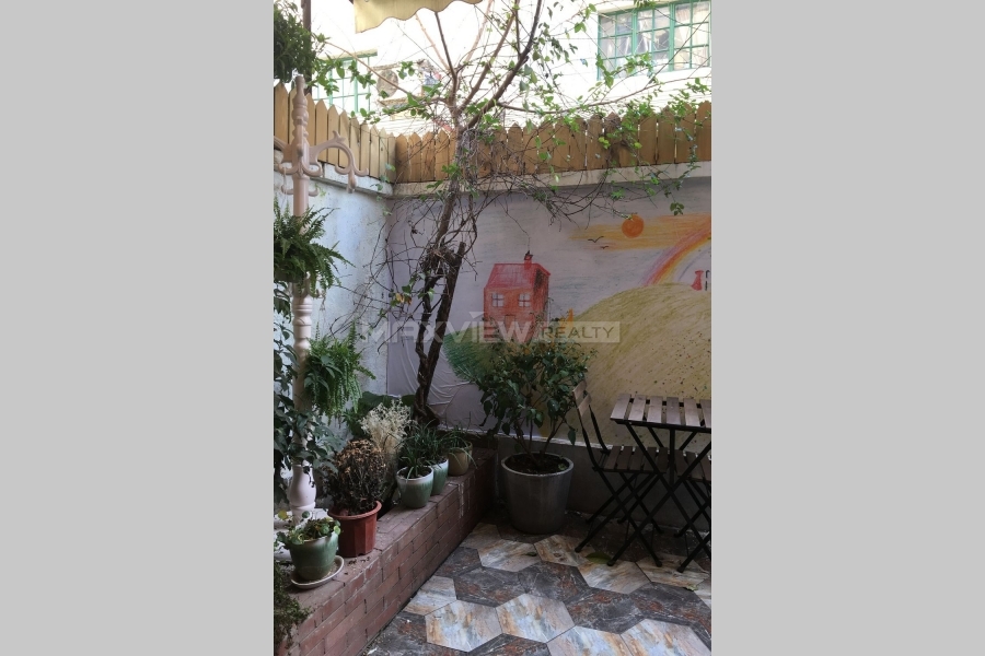 Rent a house in Shanghai on Xinle Road 1bedroom 80sqm ¥18,000 SH016494