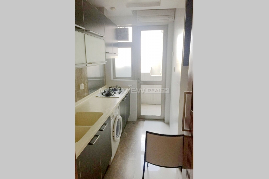 Shanghai apartment rental rent on Huaihai W. Road 2bedroom 100sqm ¥16,000 SH017252