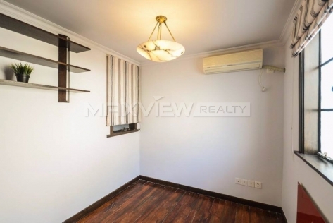 Shanghai house rent on Beijing W. Road  4bedroom 180sqm ¥45,000 SH017338