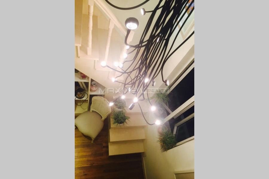 Apartments for rent in Shanghai on Gaoyou Road 4bedroom 240sqm ¥40,000 SH006411