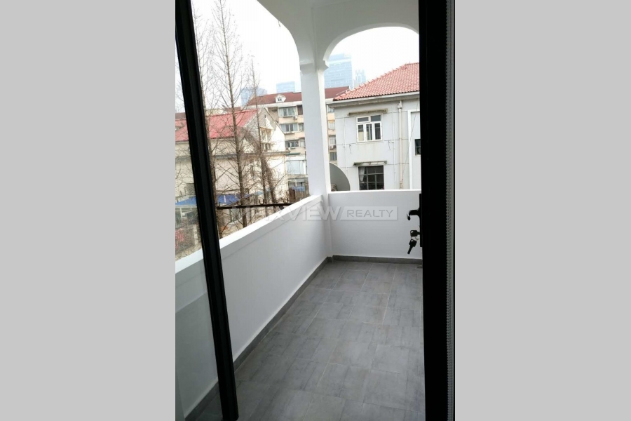 Apartments in Shanghai on Julu Road 2bedroom 110sqm ¥28,000 SH017374