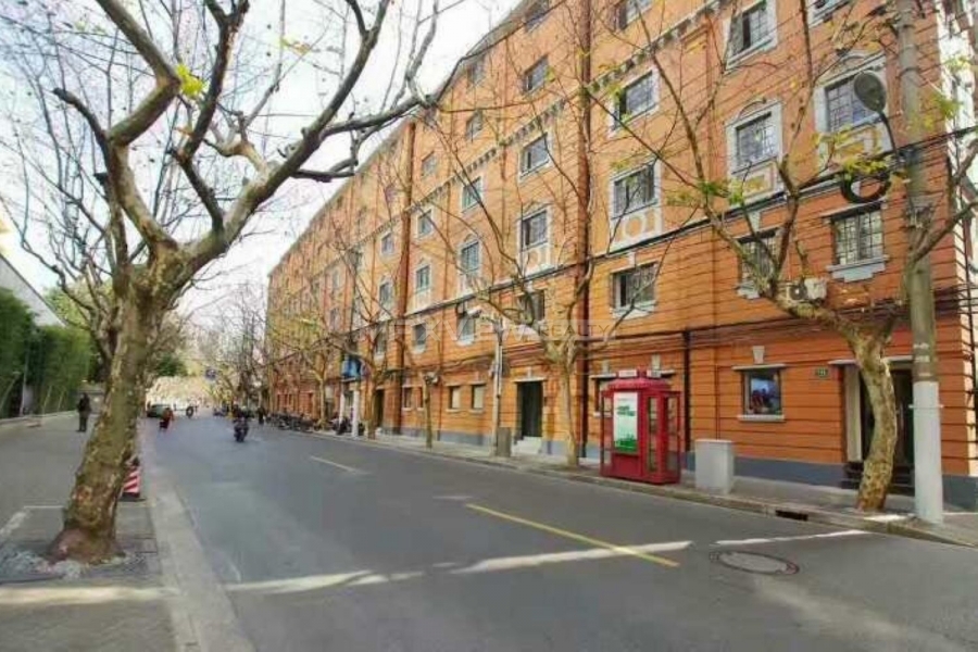 Apartments in Shanghai on Julu Road 2bedroom 110sqm ¥28,000 SH017374