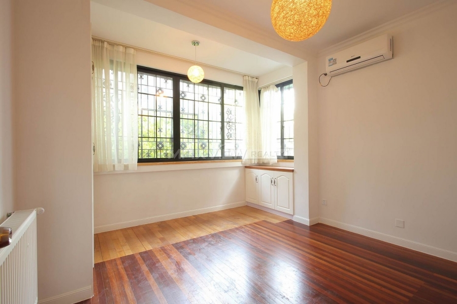 Old Lane House rent on Changshu Road 3bedroom 120sqm ¥25,000 SH017438