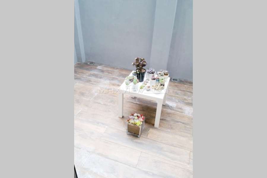 Old Lane House on Fengxian Road 1bedroom 75sqm ¥16,000 SH017464