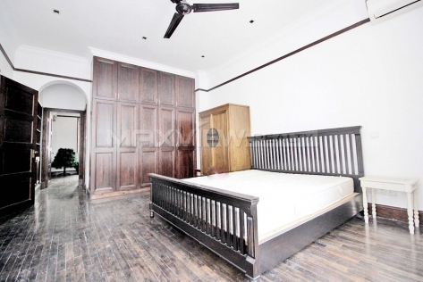 Zhonghuaxincun 4bedroom 200sqm ¥33,000 SH017641 