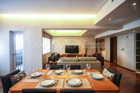 Shanghai Center 2bedroom 180sqm ¥50,000 SHR0038