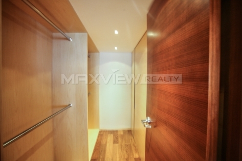 Shanghai Center 2bedroom 180sqm ¥50,000 SHR0038