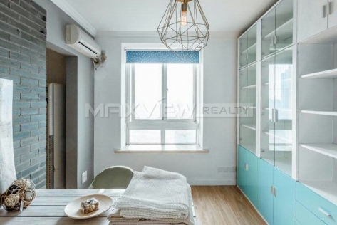 Shanghai old lanhouse rent on Huaihai W. Road 4bedroom 180sqm ¥33,000 SHR0057