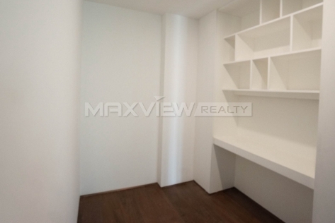 Apartment in Shanghai Rongyu Apartment 3bedroom 183sqm ¥34,000 SHR0108