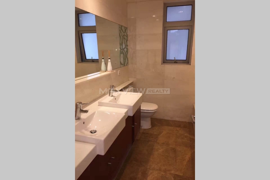 Apartment in Shanghai Waterfront Garden 2bedroom 124sqm ¥18,000 SHR0110