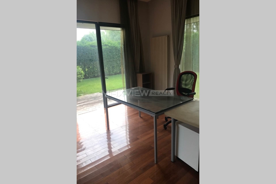 Shanghai houses for rent Lakeside Ville  4bedroom 380sqm ¥45,000 SHR0118