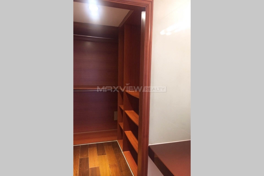 Apartment in Shanghai Zhaofeng Jiayuan  3bedroom 180sqm ¥18,200 SHR0123