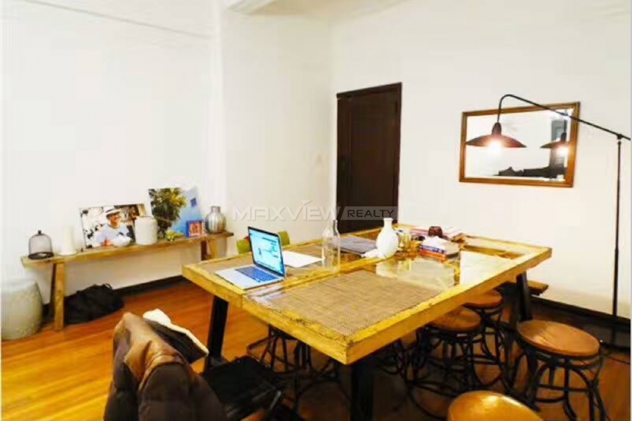 Shanghai property in Nanjing W. Rd 2bedroom 130sqm ¥25,000 SHR0170