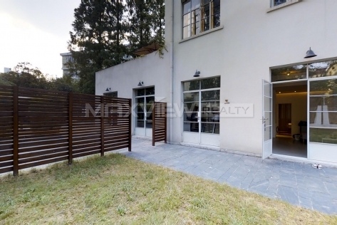 Shanghai apartment rent in  Base Living Tianyaoqiao 3bedroom 193sqm ¥38,000 SHR0260