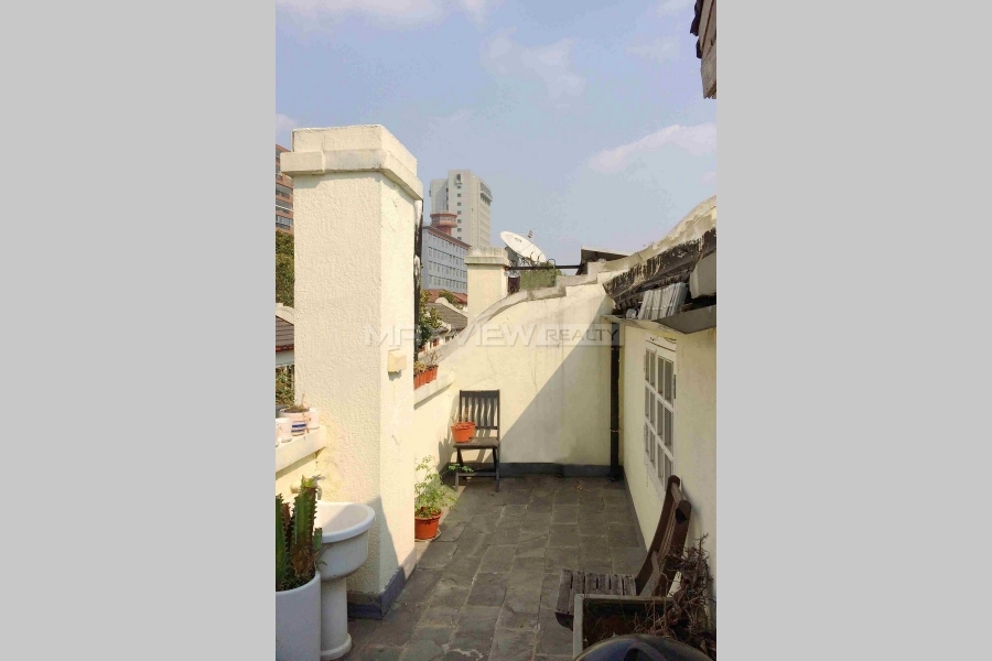 Shanghai property in Yongjiaxincun 2bedroom 120sqm ¥24,800 SHR0258