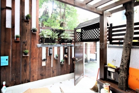 Shanghai property in Aiwenxincun 4bedroom 180sqm ¥40,000 SH017679