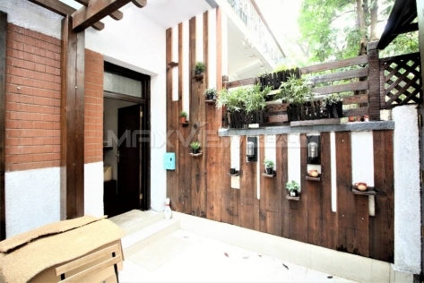 Shanghai property in Aiwenxincun 4bedroom 180sqm ¥40,000 SH017679
