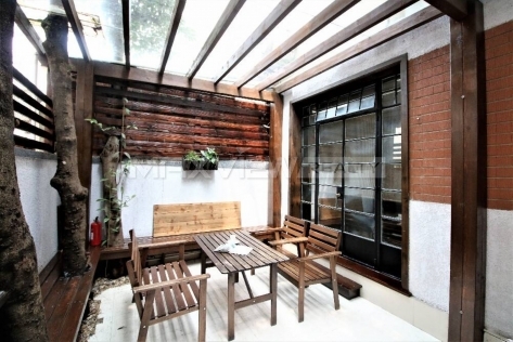 Shanghai property in Aiwenxincun 4bedroom 180sqm ¥40,000 SH017679