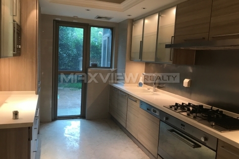 Apartment in Shanghai Seasons Villa 3bedroom 175sqm ¥33,000 SH017741