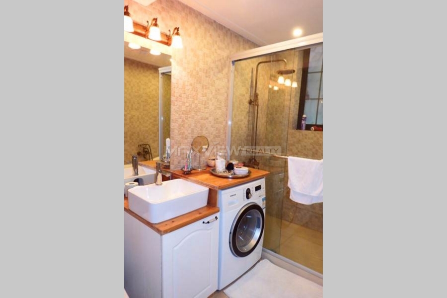 Shanghai property in Huaihai M. Rd 2bedroom 120sqm ¥18,000 SH017785