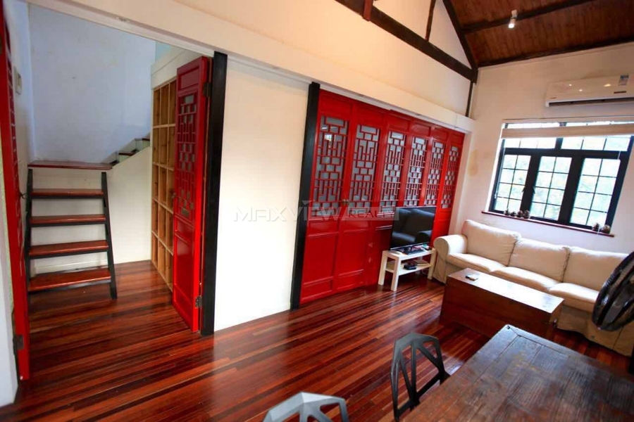 Shanghai old lanehouse rent on Nanchang Road 2bedroom 120sqm ¥18,000 SH017810