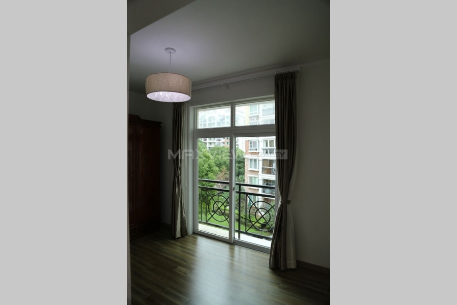 Hongqiao Garden 3bedroom 145sqm ¥18,500 CNA03822