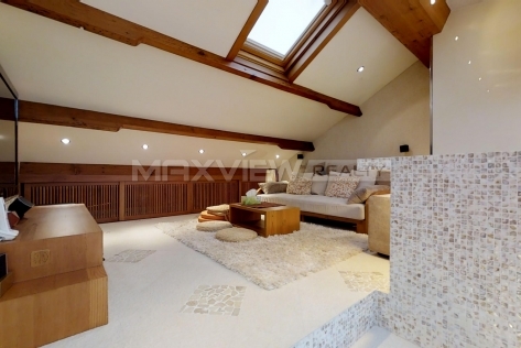 Nanhui Road 3bedroom 230sqm ¥55,000 SHR0045